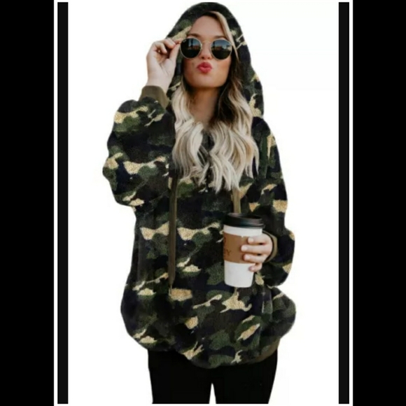 ‼️CLEARANCE PRICE FIRM‼️HP🎊🖤Green Camo Print Warm Furry Pullover Hoodie🖤 - Picture 6 of 7